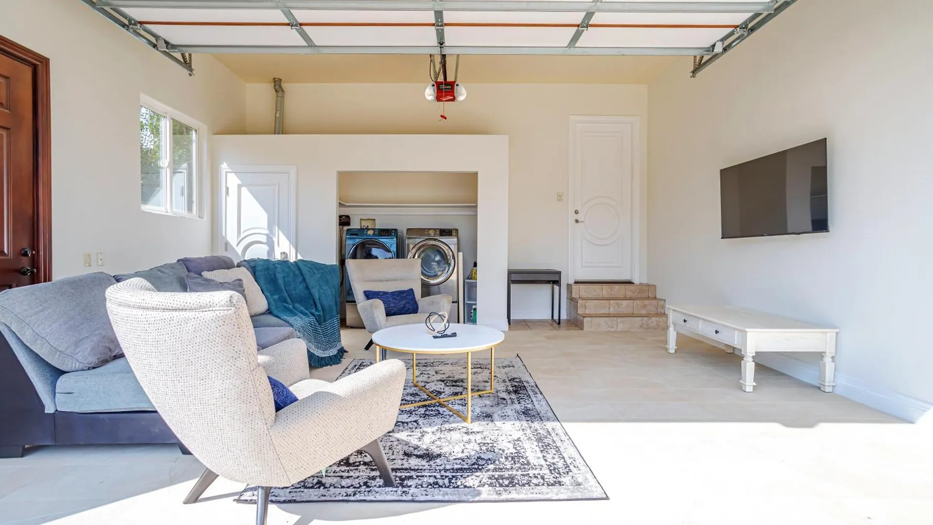 Holiday home Regal 4 Bed With Hot Tub Close To Universal Sleeps 15 Los Angeles